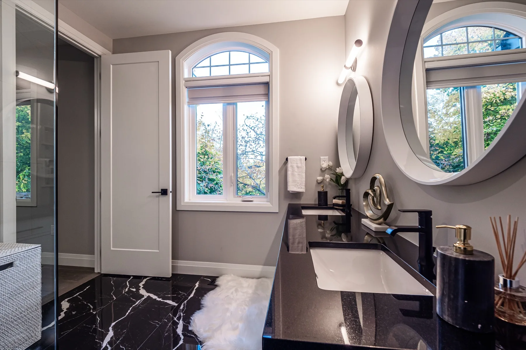 Custom ensuite shower