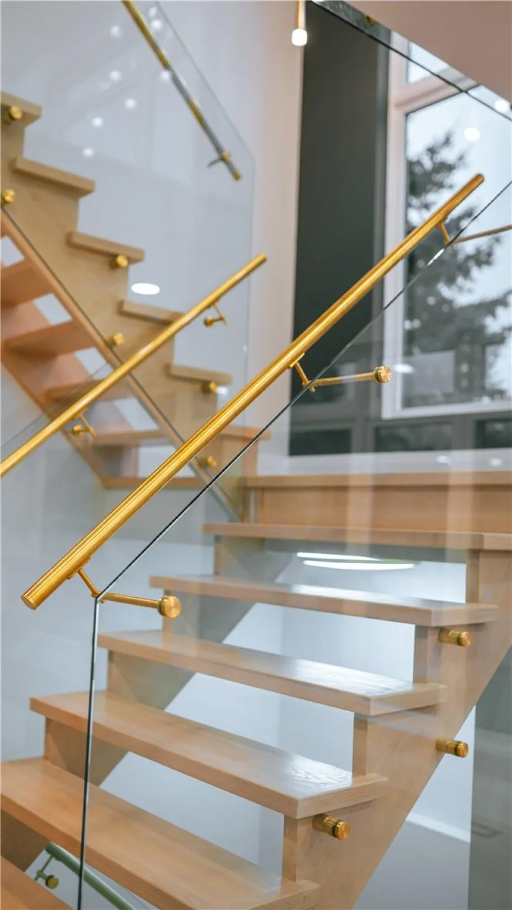Custom staircase detail