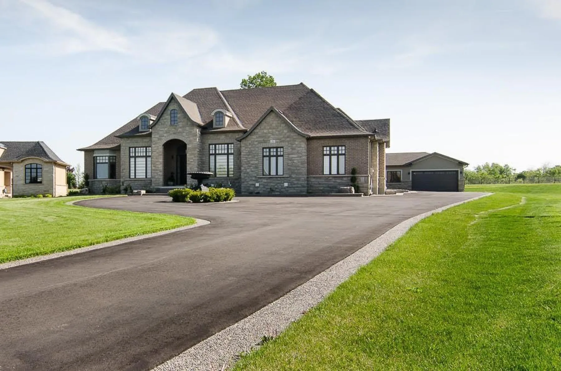 Luxury custom home built by Omni Development in Ontario